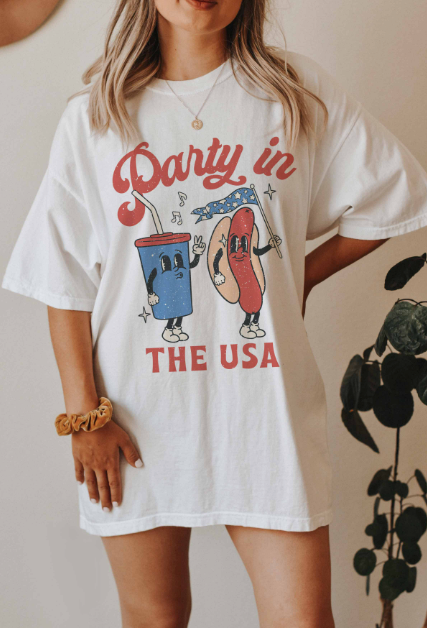 PARTY IN THE USA GRAPHIC TEE – Crave Boutique